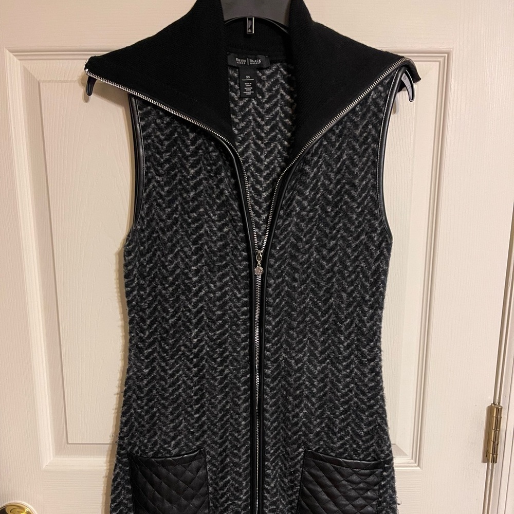 White House Black Market XS vest